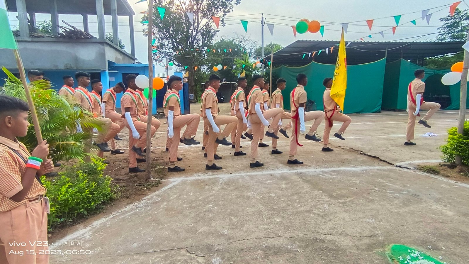 filter: 0; fileterIntensity: 0.0; filterMask: 0; captureOrientation: 0; module: photo; 
hw-remosaic: false; 
touch: (-1.0, -1.0); 
modeInfo: HDR ; 
sceneMode: 2; 
cct_value: 5285; 
AI_Scene: (200, 2); 
aec_lux: 133.0; 
aec_lux_index: 0; 
hist255: 0.0; 
hist252~255: 0.0; 
hist0~15: 0.0; 
albedo:  ; 
confidence:  ; 
motionLevel: 0; 
weatherinfo: null; 
temperature: 40;